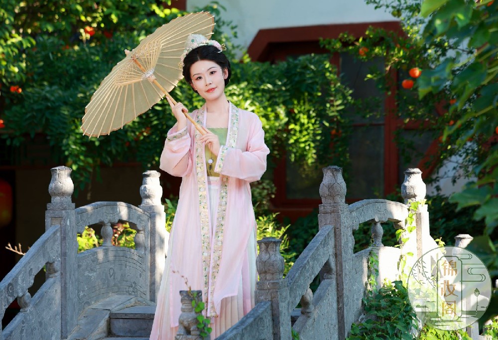 开封天波杨府宋制汉服拍摄