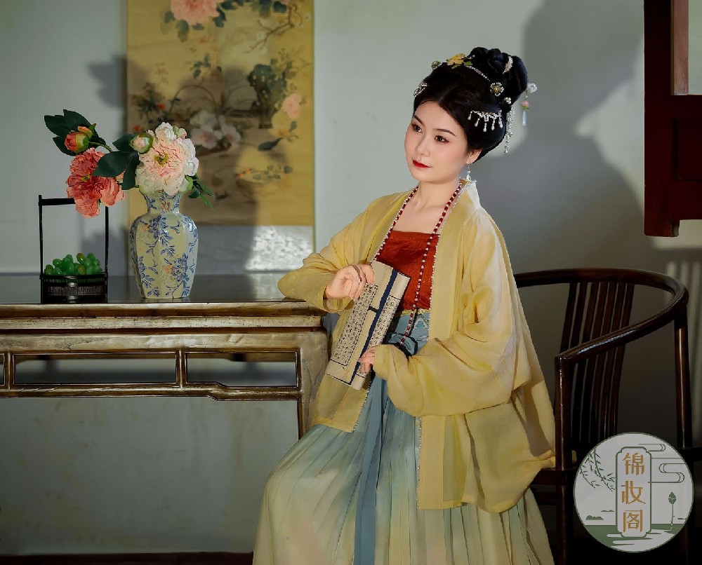 开封天波杨府宋制汉服拍摄
